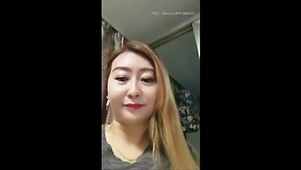 Mature Chinese Mother'S First Encounter