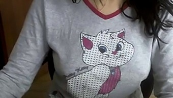 Adorable Turkish Webcam Model Goes Solo