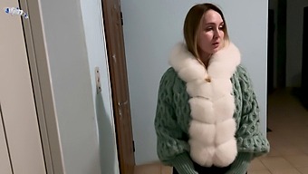 Verified Amateur Milf With A Big Ass And Big Tits Seduces In Hd
