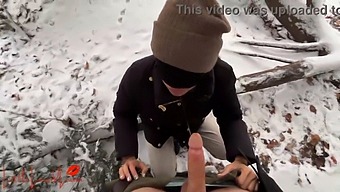 Luna'S Public Park Handjob Almost Gets Caught In The Snow