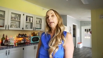 Cumshot-Filled Meeting With Step-Family In Hd Video